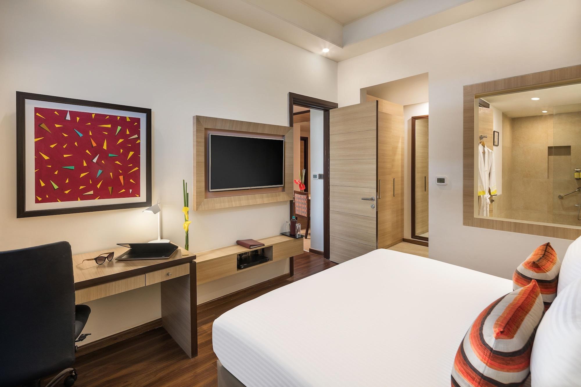 Sandal By Lemon Tree Hotel 5*
