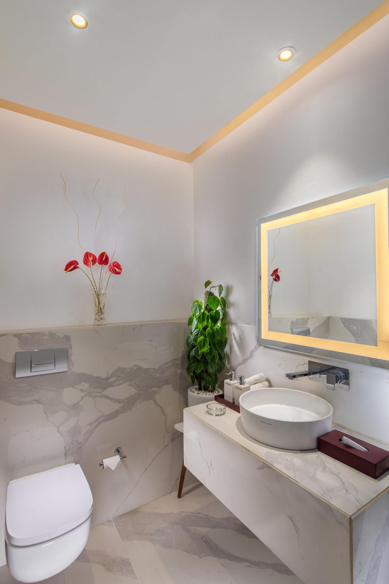 Hotel Sandal By Lemon Tree