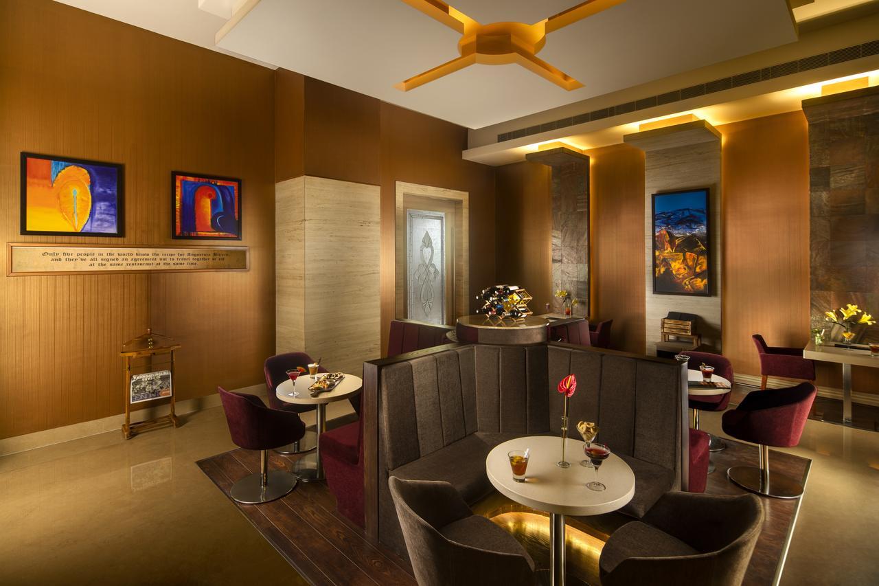 Hotel Sandal By Lemon Tree Noida
