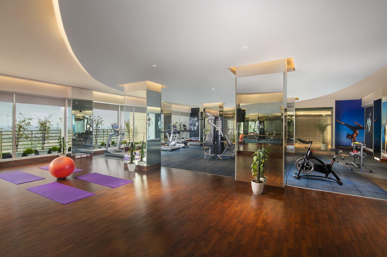 Hotel Sandal By Lemon Tree Noida