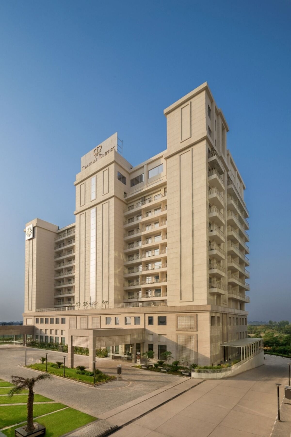 Hotel Sandal By Lemon Tree Noida