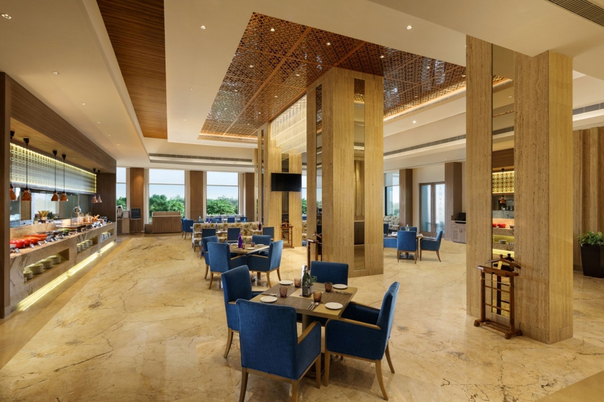 Sandal By Lemon Tree Hotel 5*