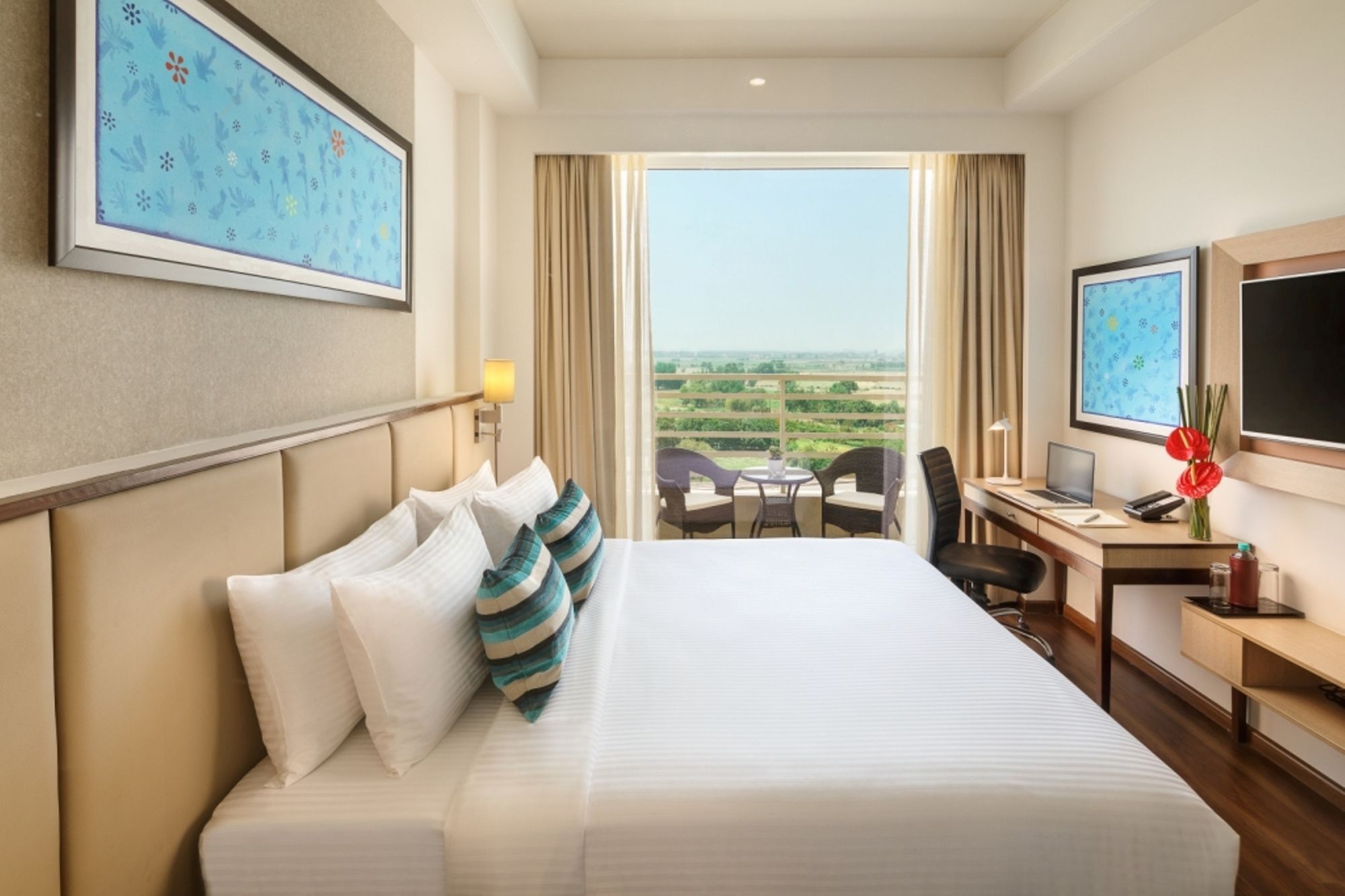 Hotel Sandal By Lemon Tree
